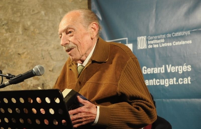 El Poeta d'Honor, Gerard Vergés, durant l'acte de clausura. FOTO: D. Fernández