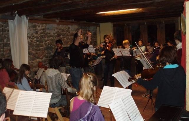 Els joves poden posar en pràctica els seus coneixements musicals. FOTO: Cedida