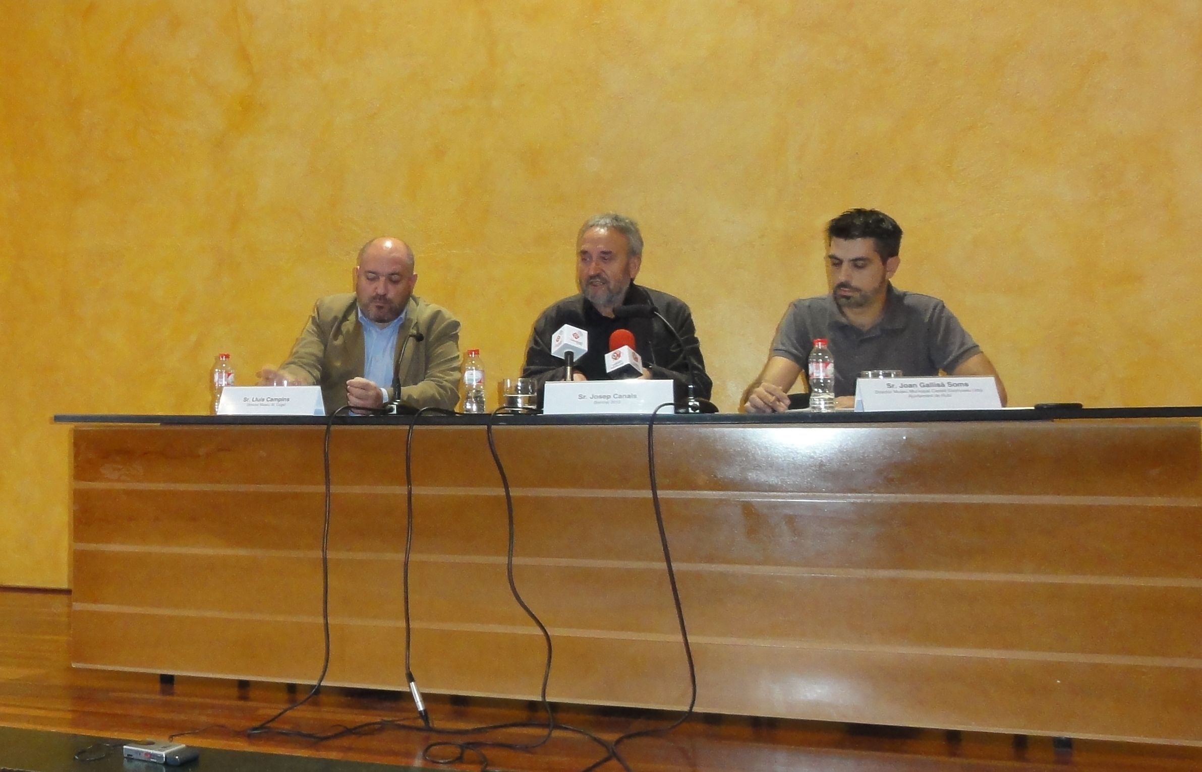 Roda de premsa de presentació de les bases de la XVIII Biennal d'Art. FOTO: Cedida