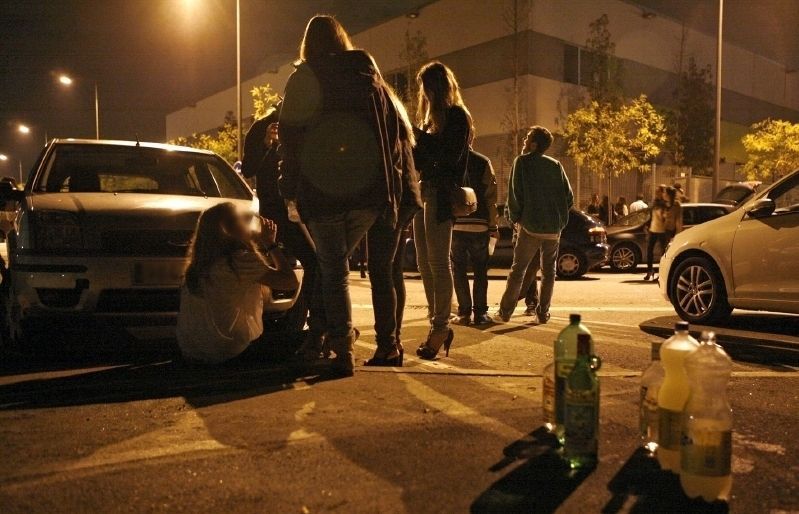 Aparcament a Can Solà on es fa botellón. FOTO: Esther Naval