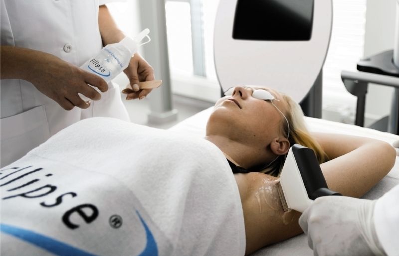 Per cada client nou qeu porteu, tindreu el 10% de descompte en la propera sessió  i a aquest li regalaran un massatge de benvinguda