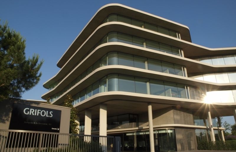 La seu de Grifols al Polígon de Can Sant Joan FOTO: A. Ribera