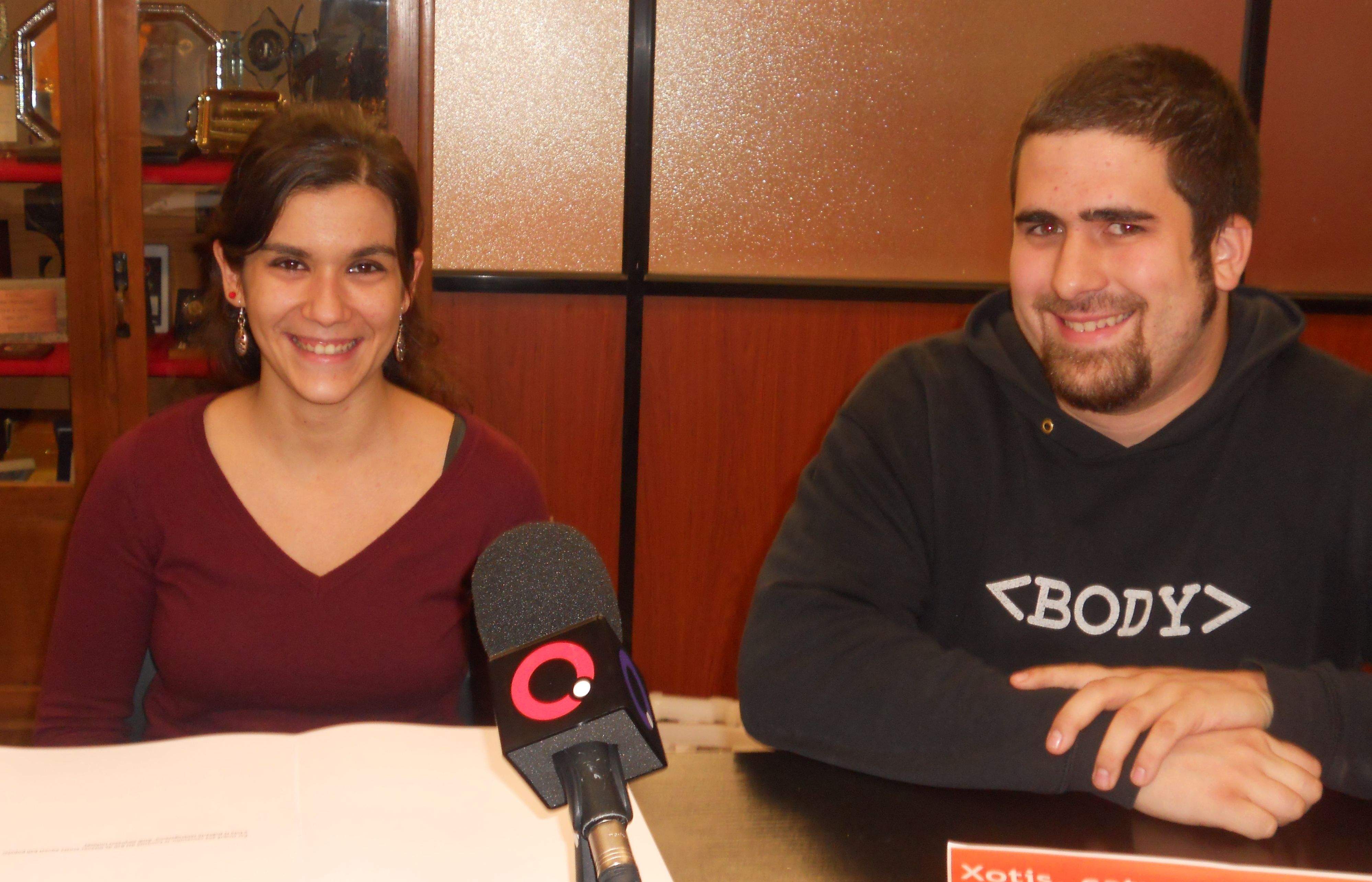 Esther Madrona i Julià Mestieri en la roda de premsa per explicat el Ball de Gitanes d'enguany d'aquest dilluns. FOTO: A. Rodoreda