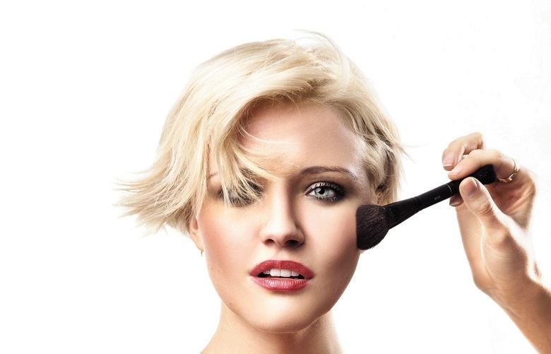 Avui dia hi ha tints sense amoníac però que tenen altres actius encaminats a aconseguir els mateixos objectius.  FOTO: Arxiu