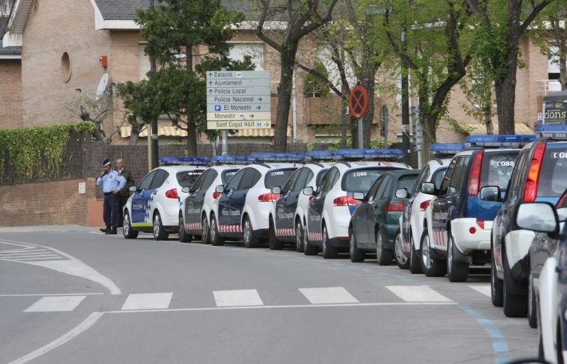 Els Mossos d'Esquadra van trobar joies robades al domicili dels detinguts. FOTO: Arxiu