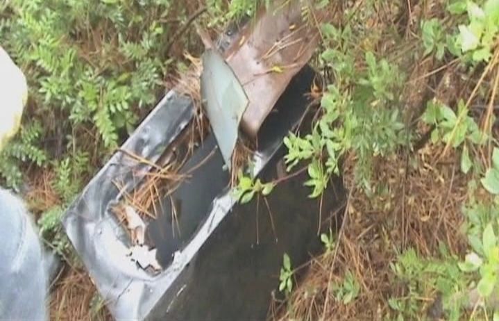 Detall d'una de les caixes fortes que la banda havia amagat als boscos de Sant Cugat. FOTO: Mossos d'Esquadra