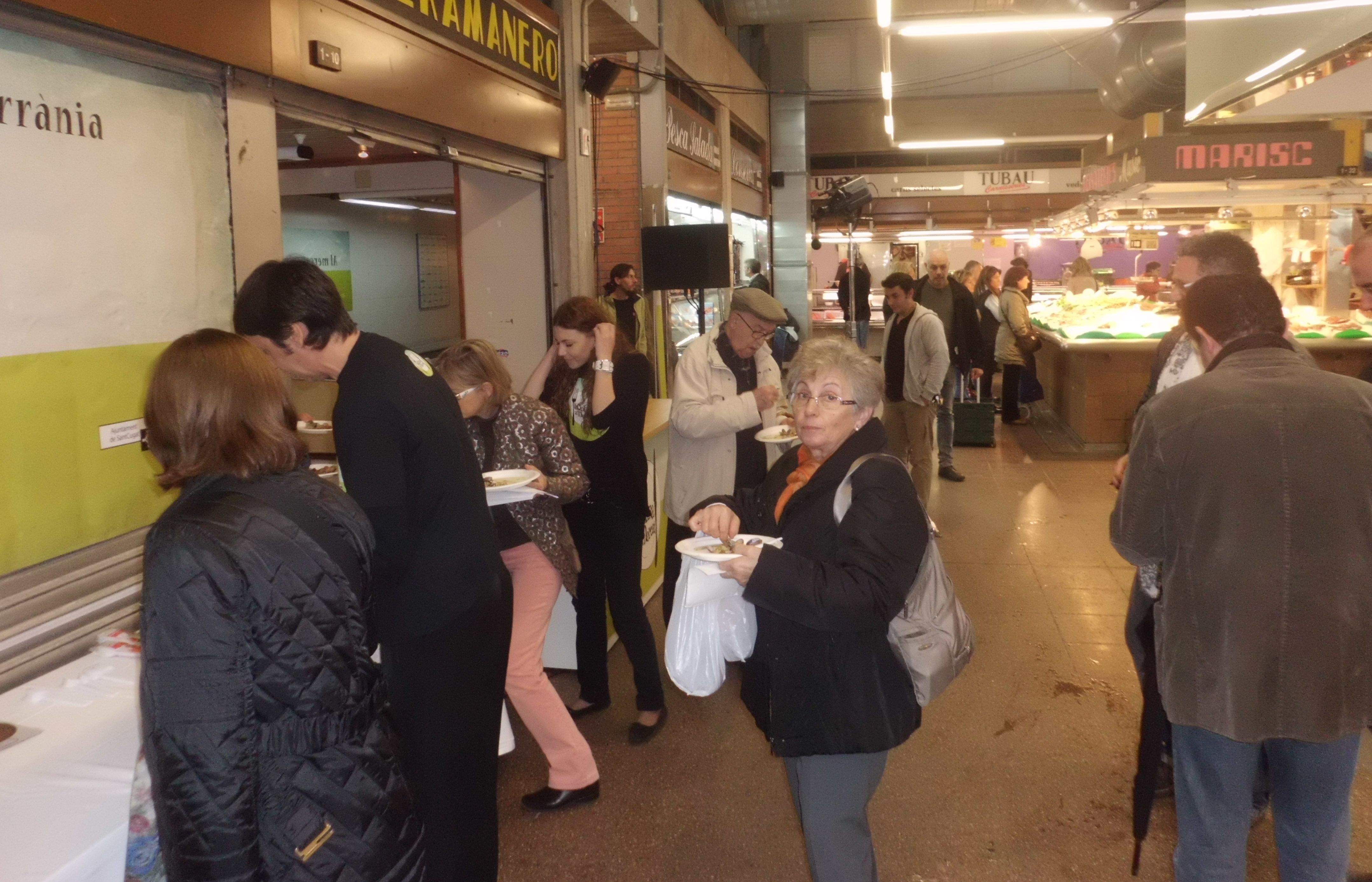 Els clients han tastat els plats. FOTO: B. Bella