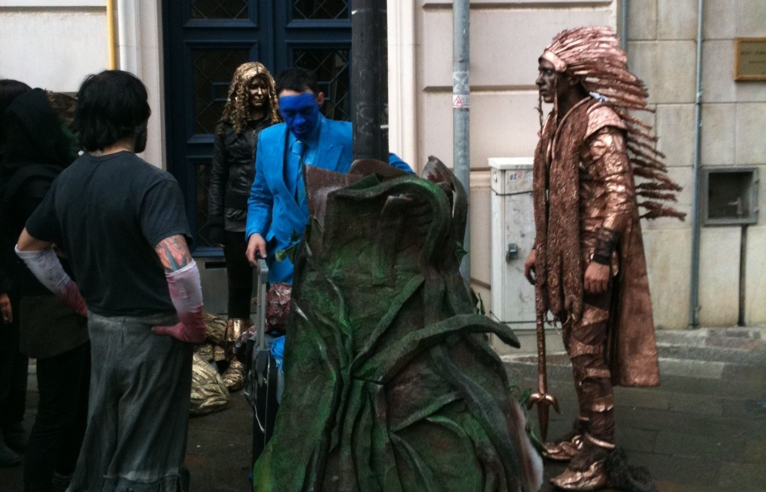 Alguna de les estàtues humanes. FOTO: B. Bella