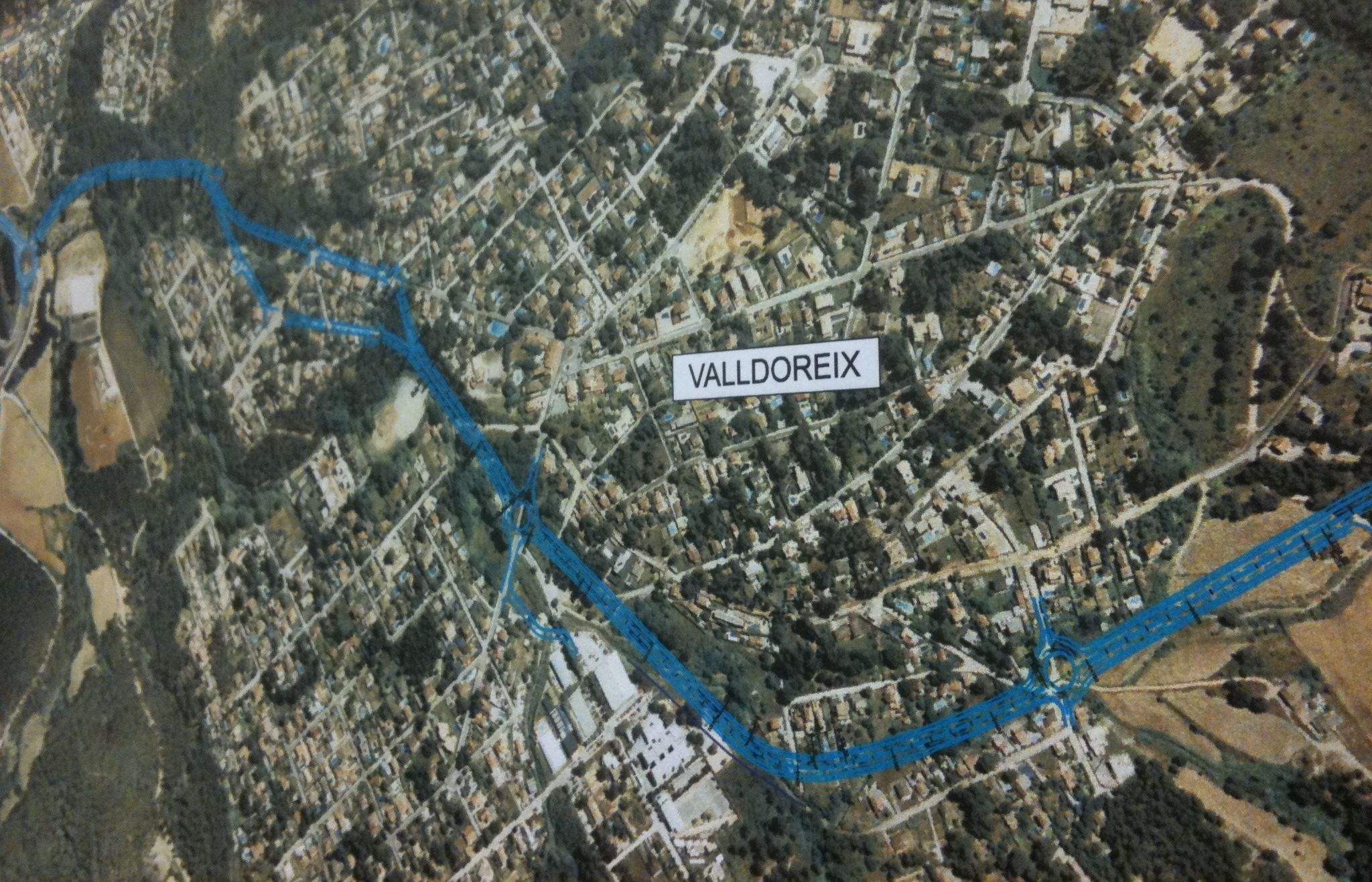 La via partia Valldoreix en dues parts FOTO: JR Armadàs