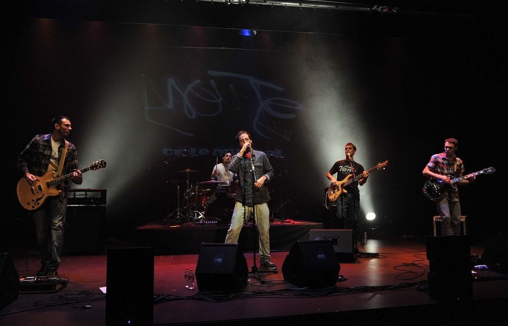 Actuació de Bosni en l'últim concert del cicle divendres passat. FOTO: Localpres