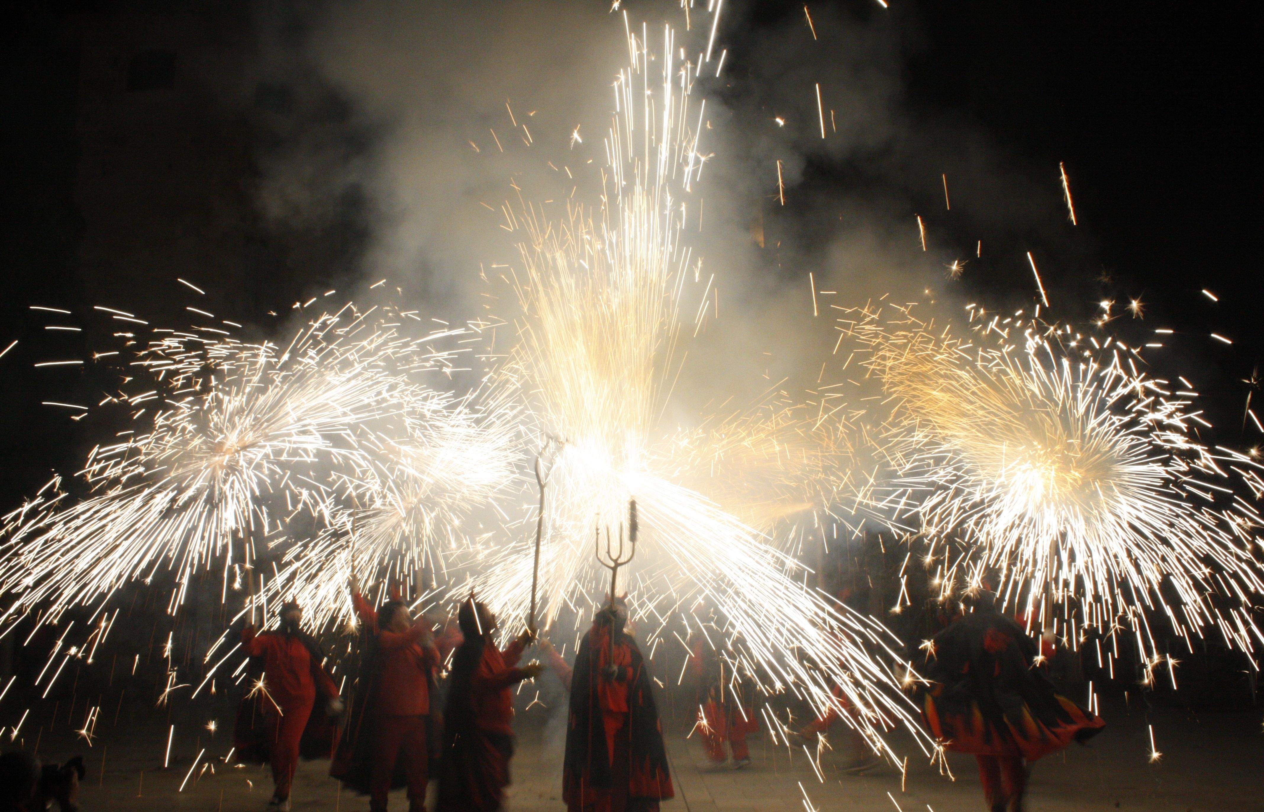 Les Forques de Can Deu de Sabadell han estat la colla de diables convidada FOTO: JR Armadàs