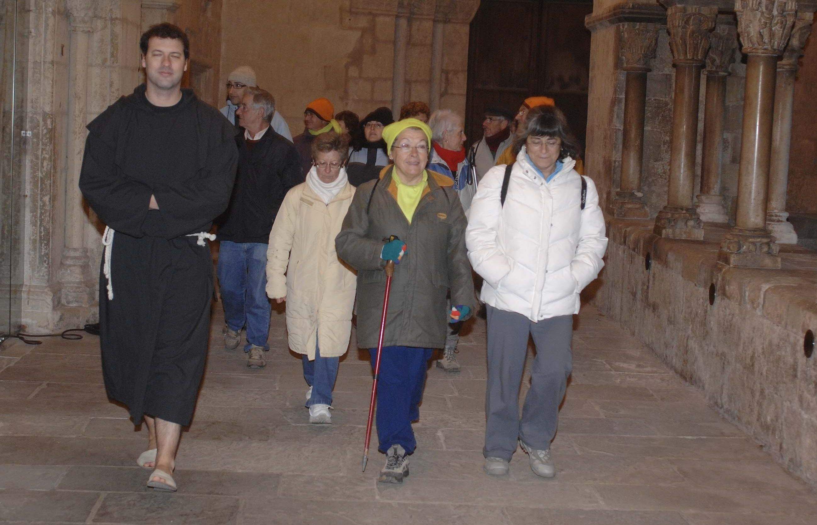 L'any passat mentre la marxa arribava al Monestir de Sant Cugat. FOTO: LocalPress