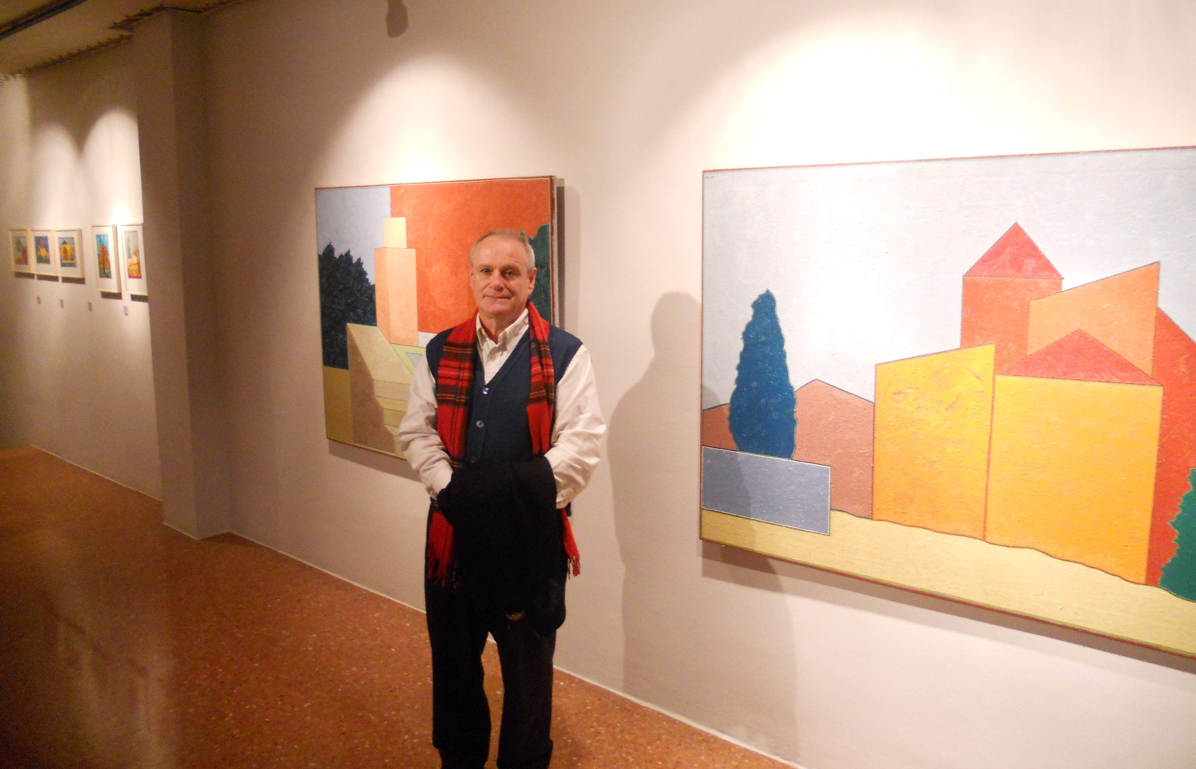 Ramon Herreros i dos de les seves obres. FOTO: B. Bella