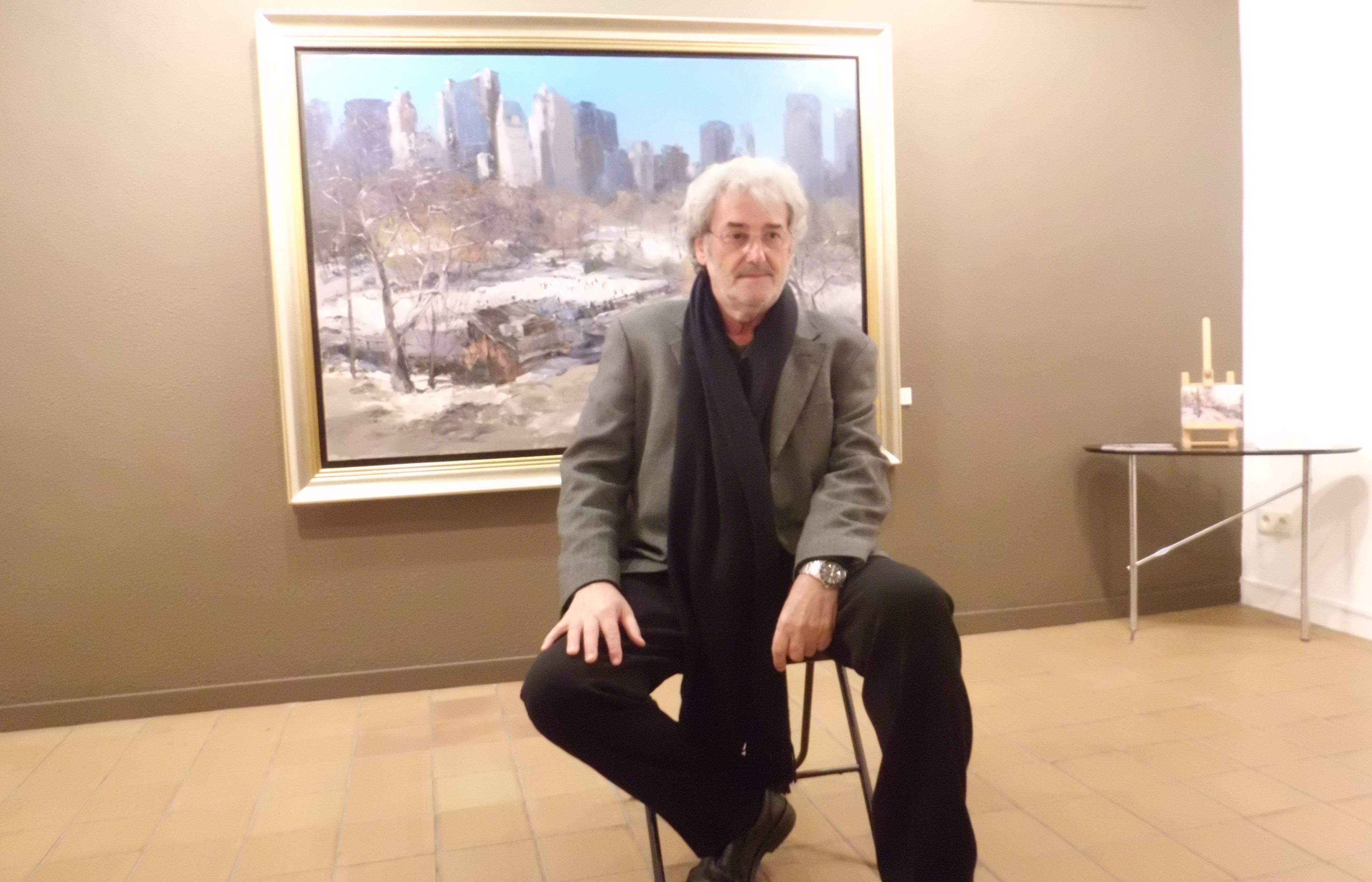 L'artista en un moment de la inauguració FOTO: À.Guinó