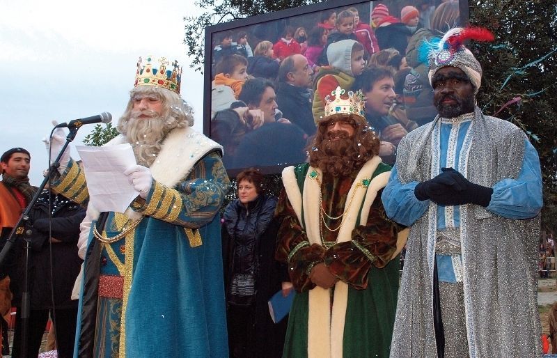 Els Reis ens portaven gomes, plomes, xocolatines, res comparat amb els regals d'ara. FOTOA. Ribera