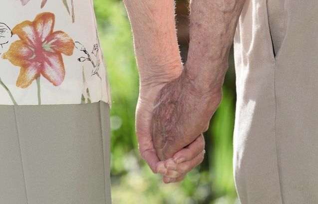 A ningú li agradaria viure més sent un obstacle per la gent que estima. FOTO: Arxiu