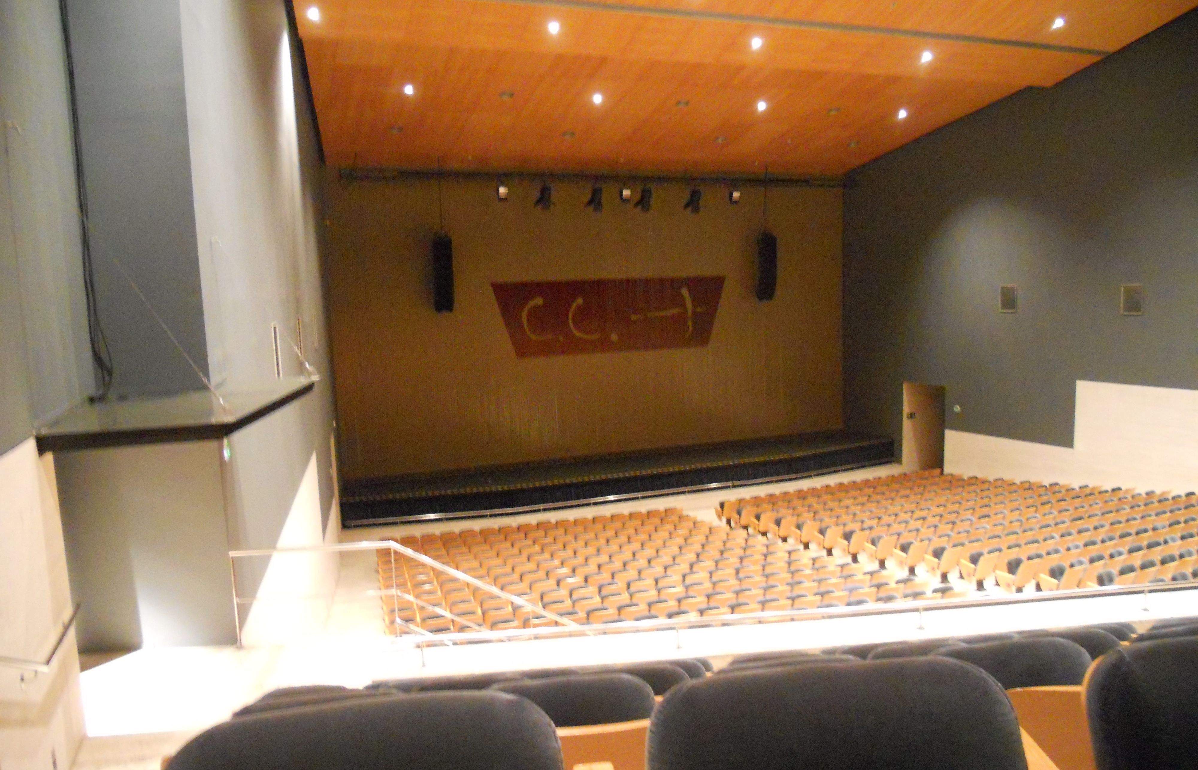 La il·luminació és el concepté en el qual més s'ha aconseguit estalviar FOTO: JR Armadàs