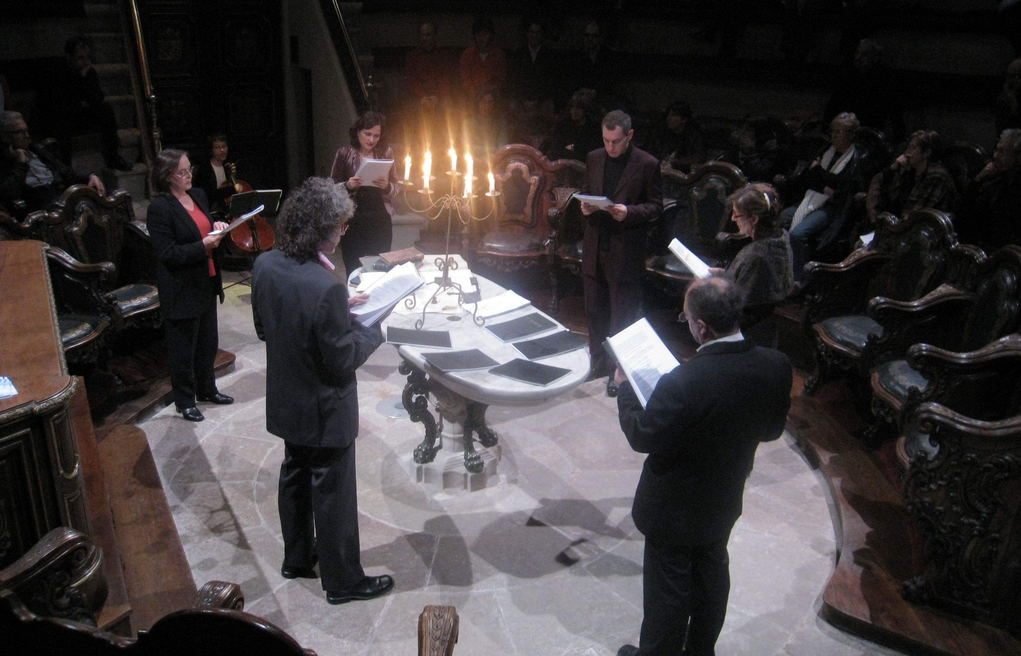 A la fotografia, lectura dramatitzada d'Oxigen a l'any 2007. FOTO: Cedida