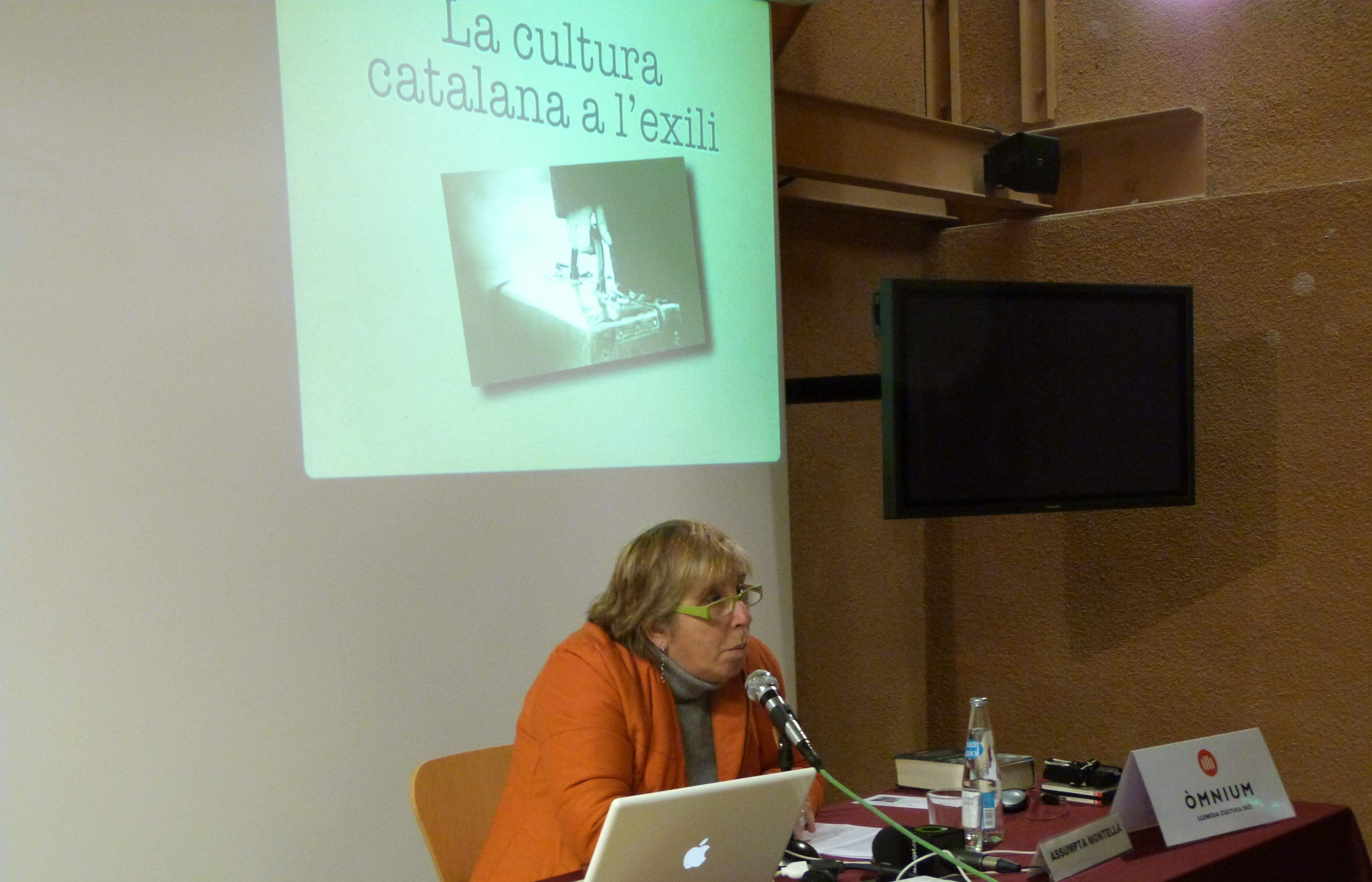 Assumpta Montellà durant la xerrada. FOTO: B. Bella