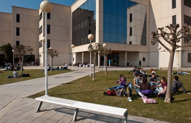 Seu de les Escoles Gimbernat i Tomàs Cerdà a Sant Cugat. FOTO: Arxiu