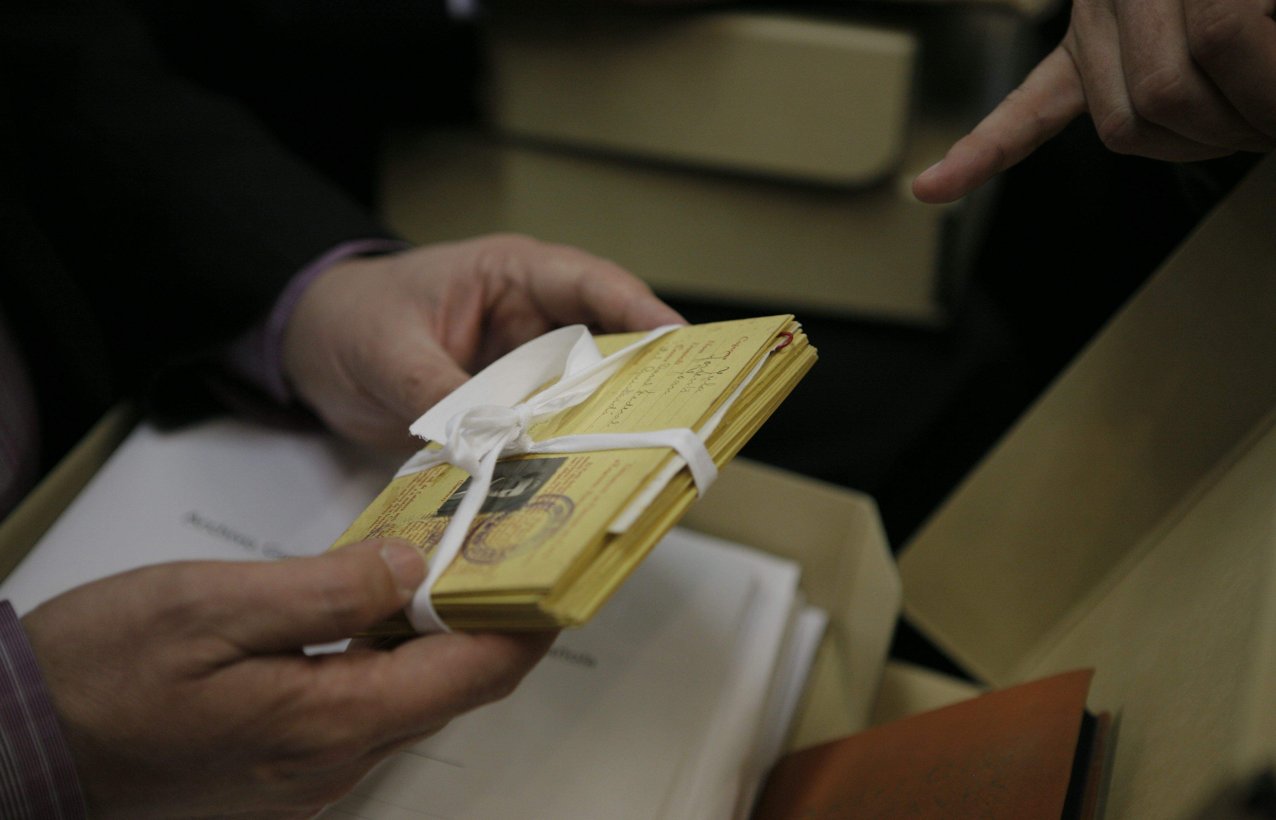 Hi ha documents que ja són a casa. FOTO: A.Ribera