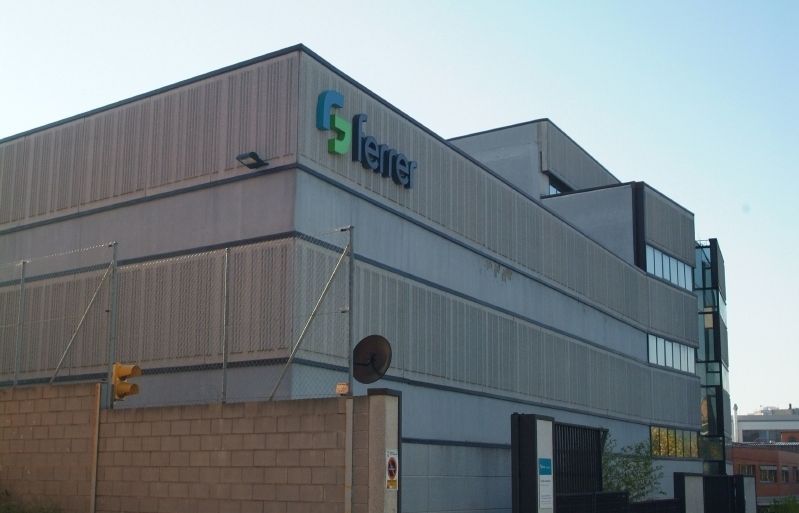 La farmacèutica Ferrer disposa d'una planta de producció a Sant Cugat Foto: Arxiu