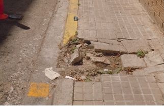 Estat del carrer de Vic. FOTO: Cedida