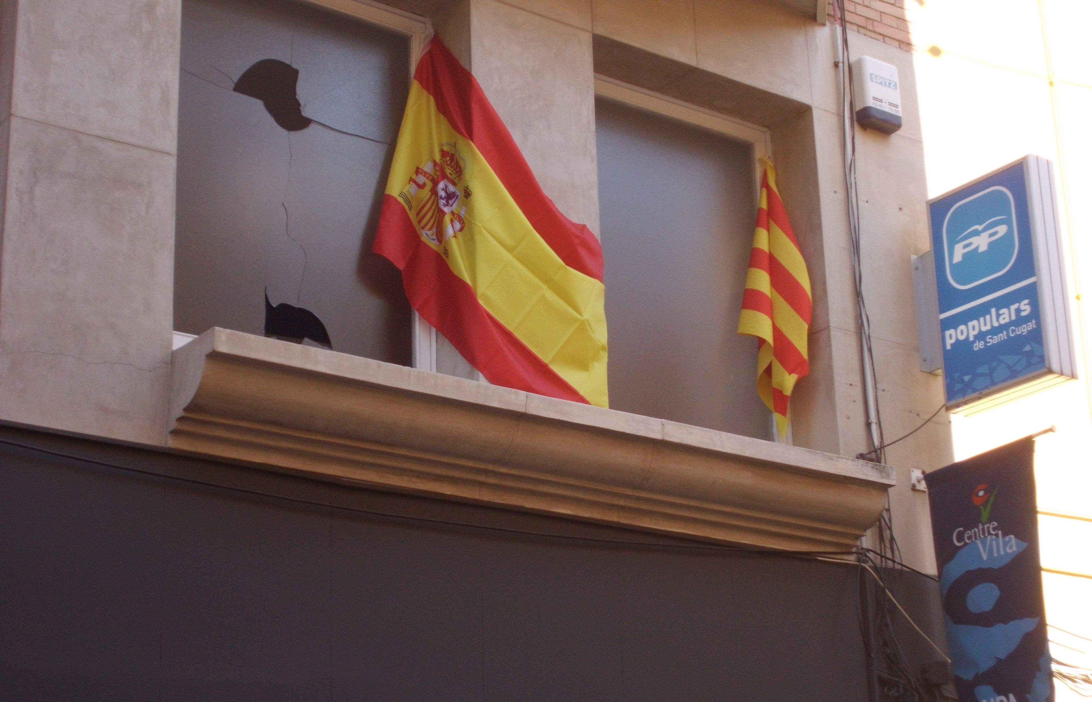 La finestra trencada al carrer de Santa Maria FOTO: JR Armadàs