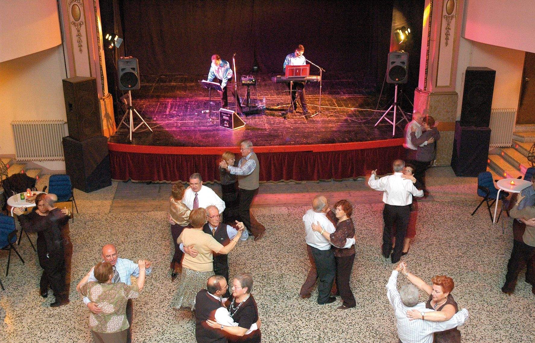 'Els meus companys sempre em deien que anaven al ball i sho passaven molt bé'