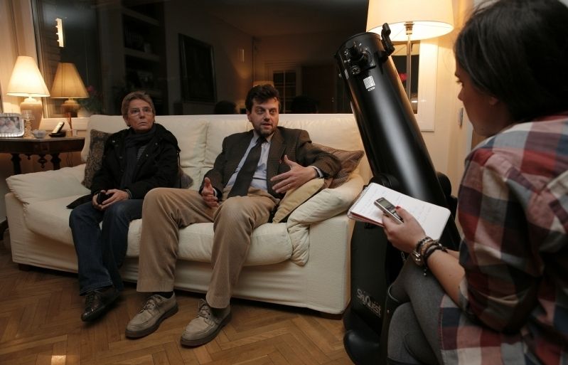 Dos persones amb tanta passió per l'astronomica que l'encomanen a tothom. FOTO: A. Ribera