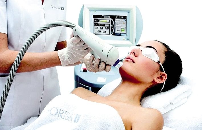 El centre ofereix serveis de fotodepilació unisex i estètica avançada