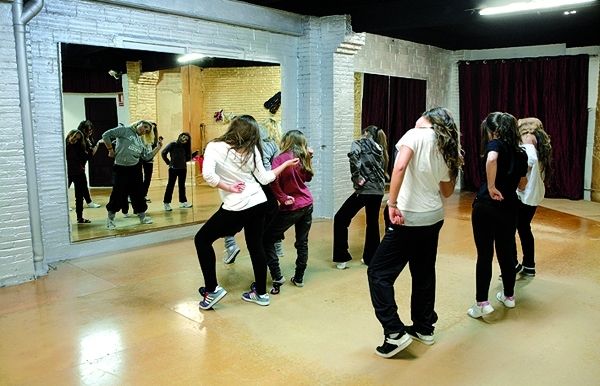 A Nexus Dansa si dius que vas de part del TOT et regalen una classe gratis!