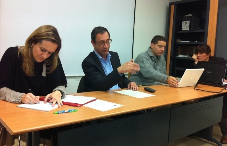 Pilar García, Miquel Soler, Albert Salarich i Magda Quintans durant l'assemblea. FOTO: À. López Puig