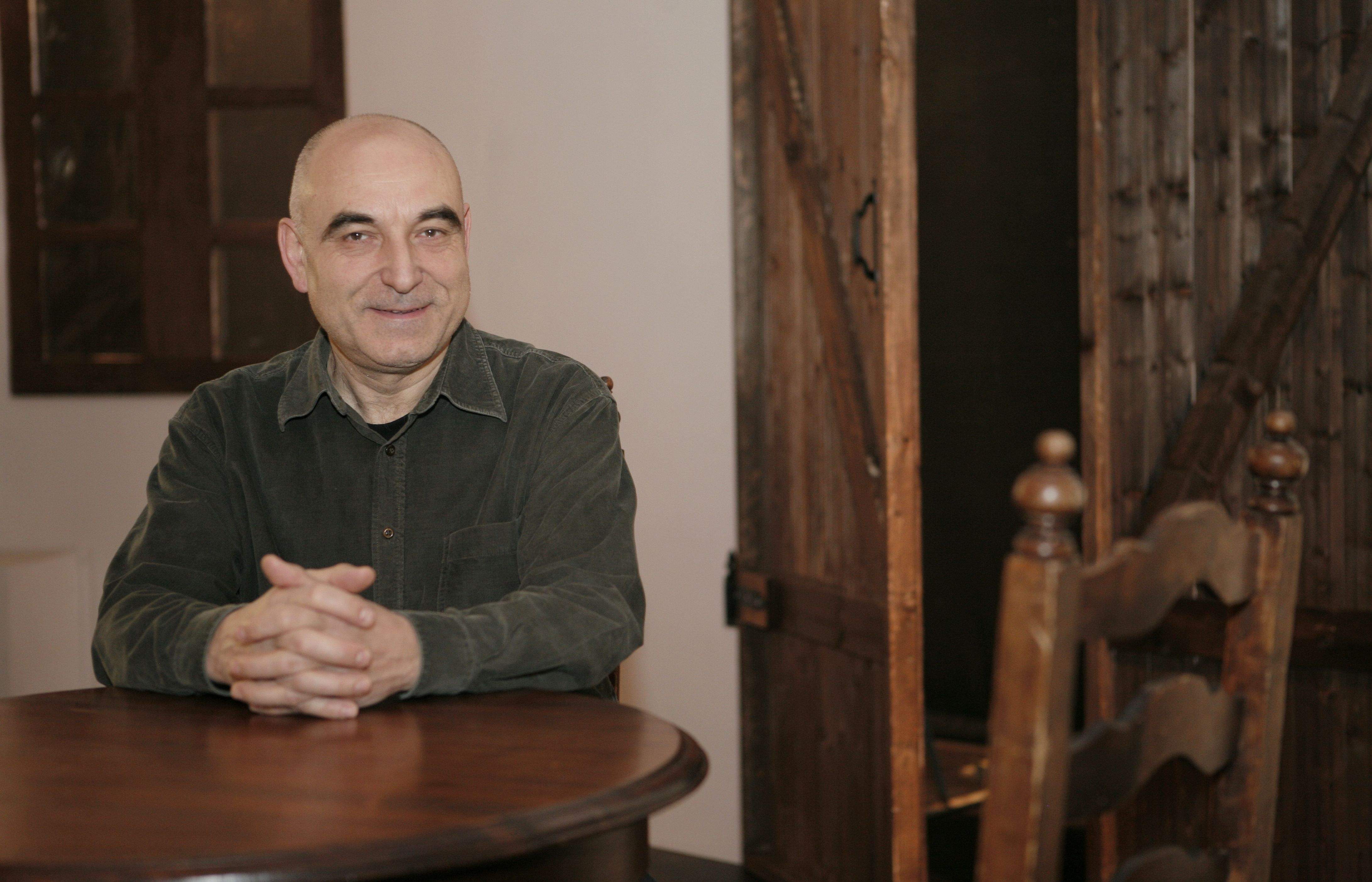 Josep Sala dirigeix 'La filla del Carmesí'. FOTO: A. Ribera