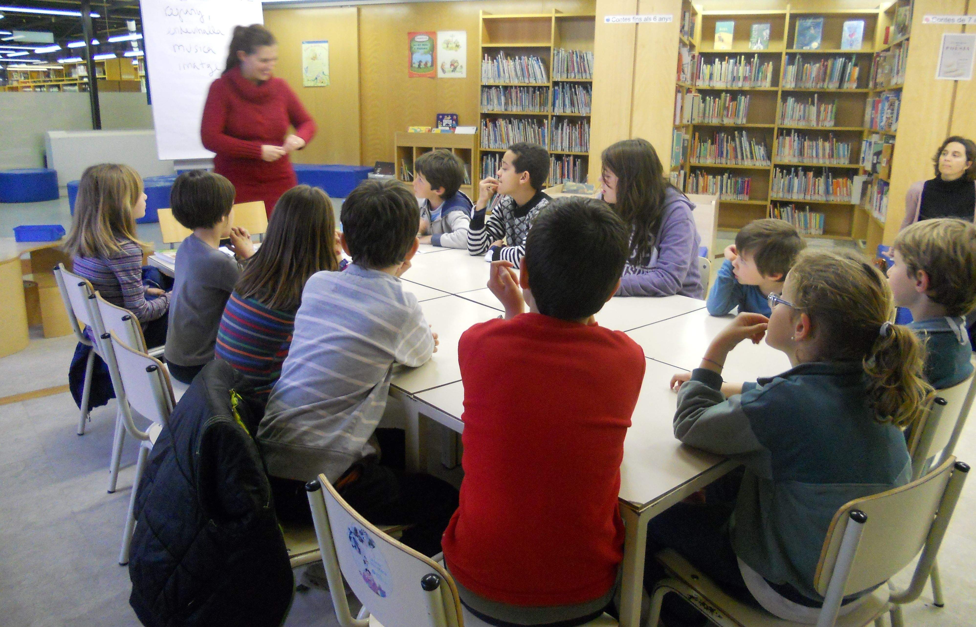 Els nens i nenes que han participat al taller han estat molt satisfets de ser poetes, encara que nomès sigui per un dia. FOTO: C. Porras