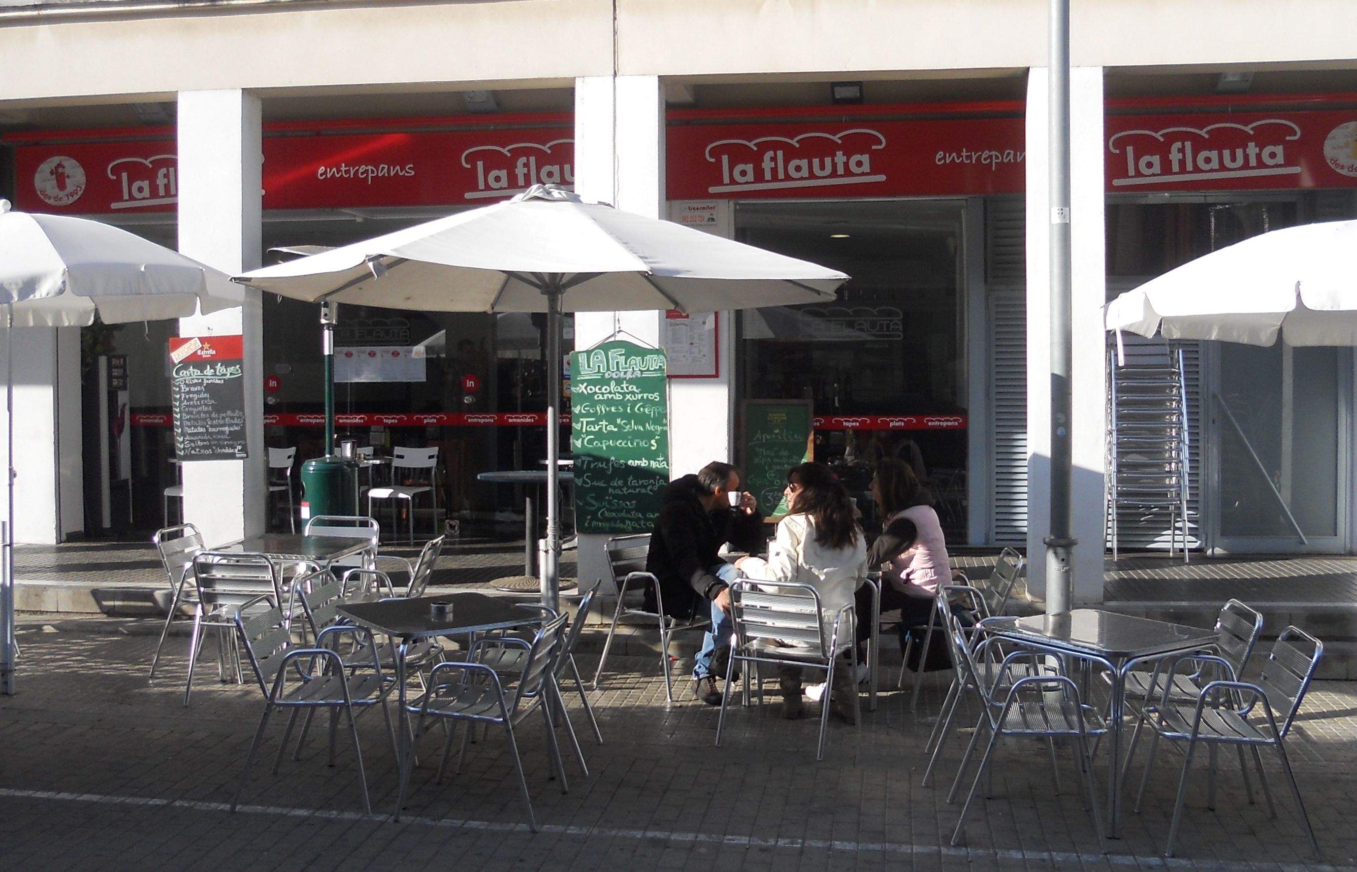 L'horari dels bars s'amplia dues hores per Festa Major. FOTO: JR Armadàs