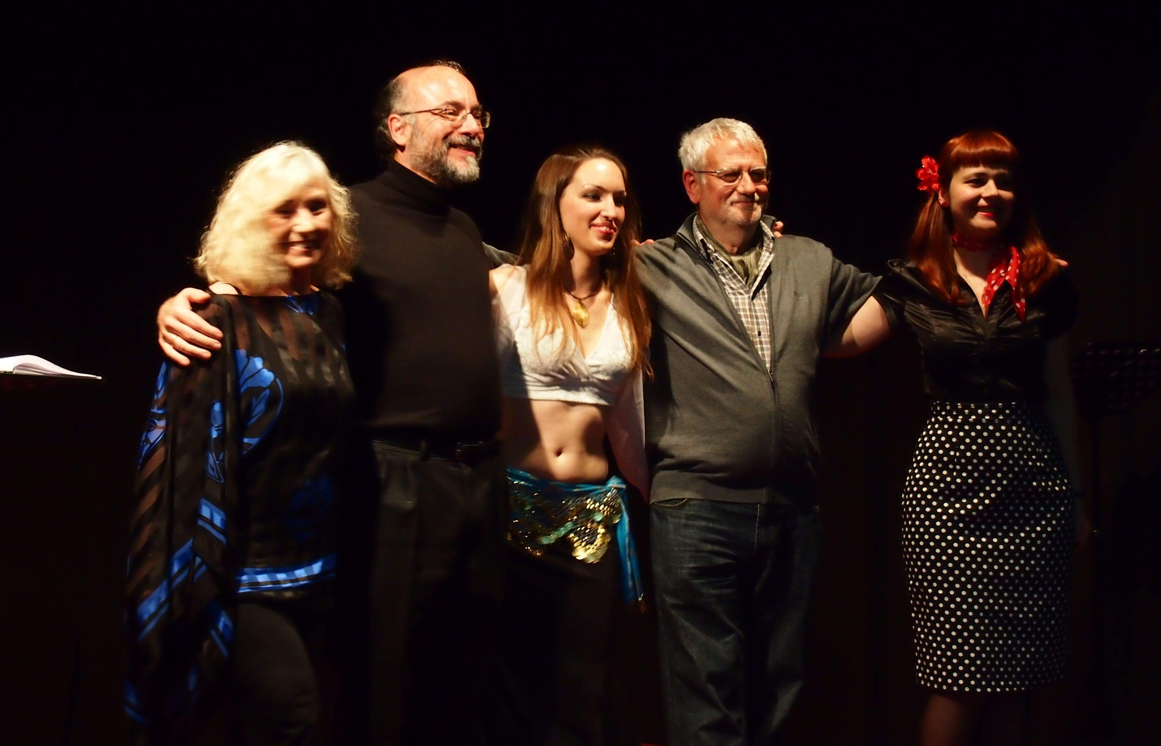 Alòs, Serrahima, Corrons, Bernal i Baeta, al finalitzar l'espectacle. FOTO: C.Caballé