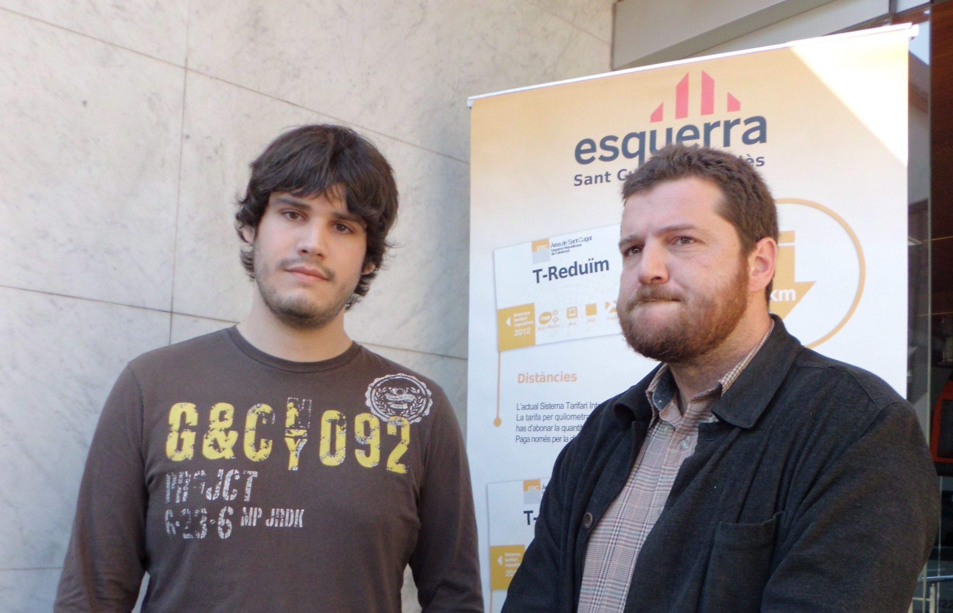 Èric Gómez i Marc Sanglas a la roda de premsa davant l'estació de FGC de Sant Cugat. FOTO: A. Guerrero
