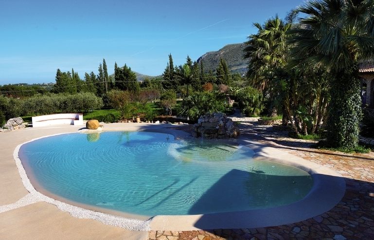 Amb Piscinas y Lagos aconseguirà una piscina per gaudir, personalitzant-la al seu gust