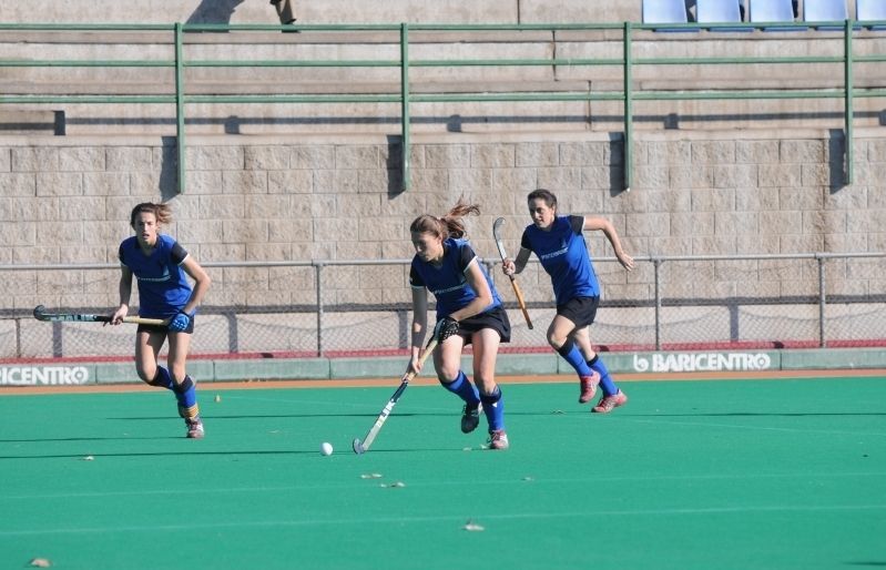 El hoquei herba i el futbol són els esports més representatius del Junior FC. FOTO: David Fernández 