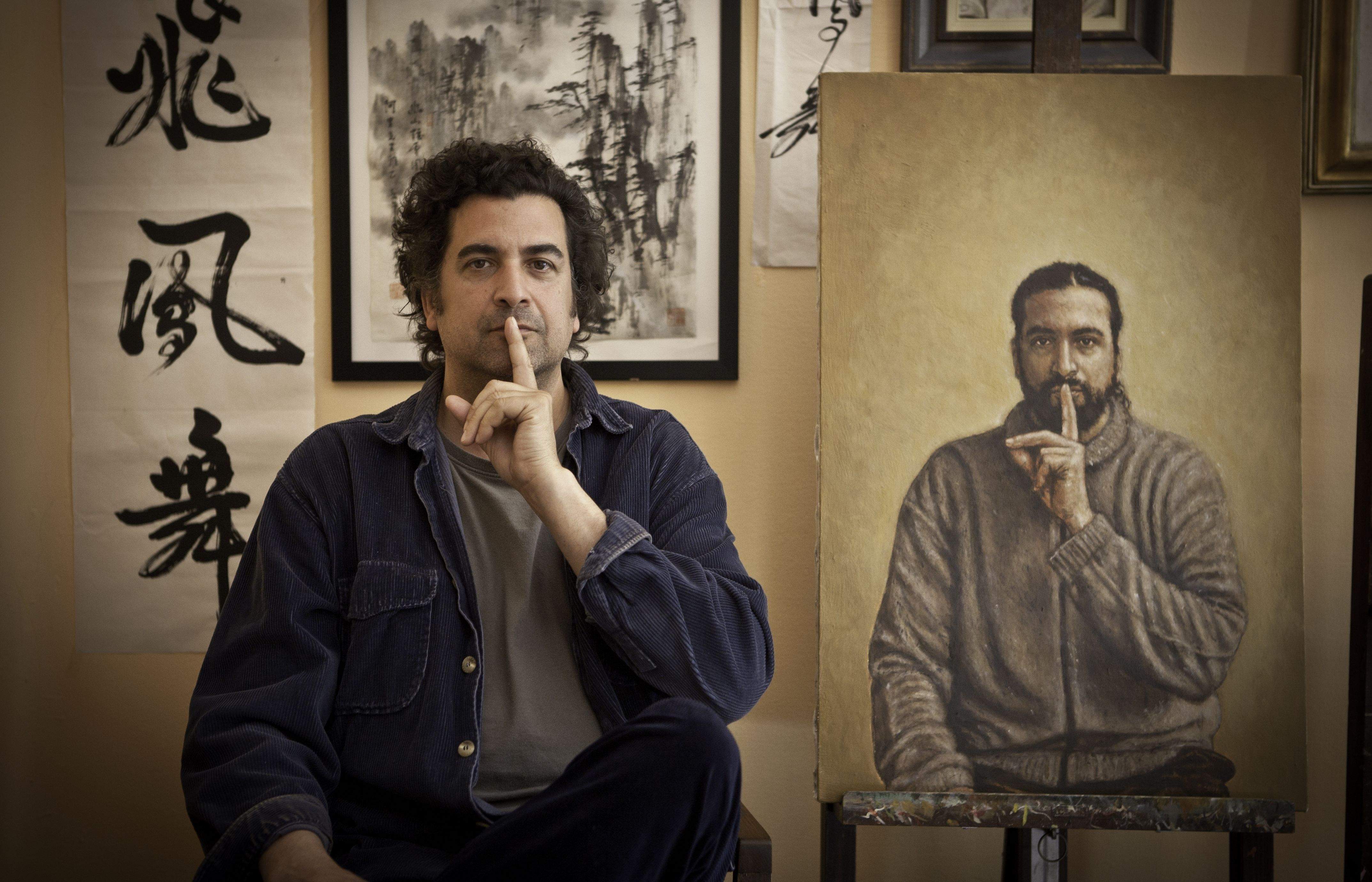 Alejandro Häsler al seu estudi de Sant Cugat. FOTO: Artur Ribera