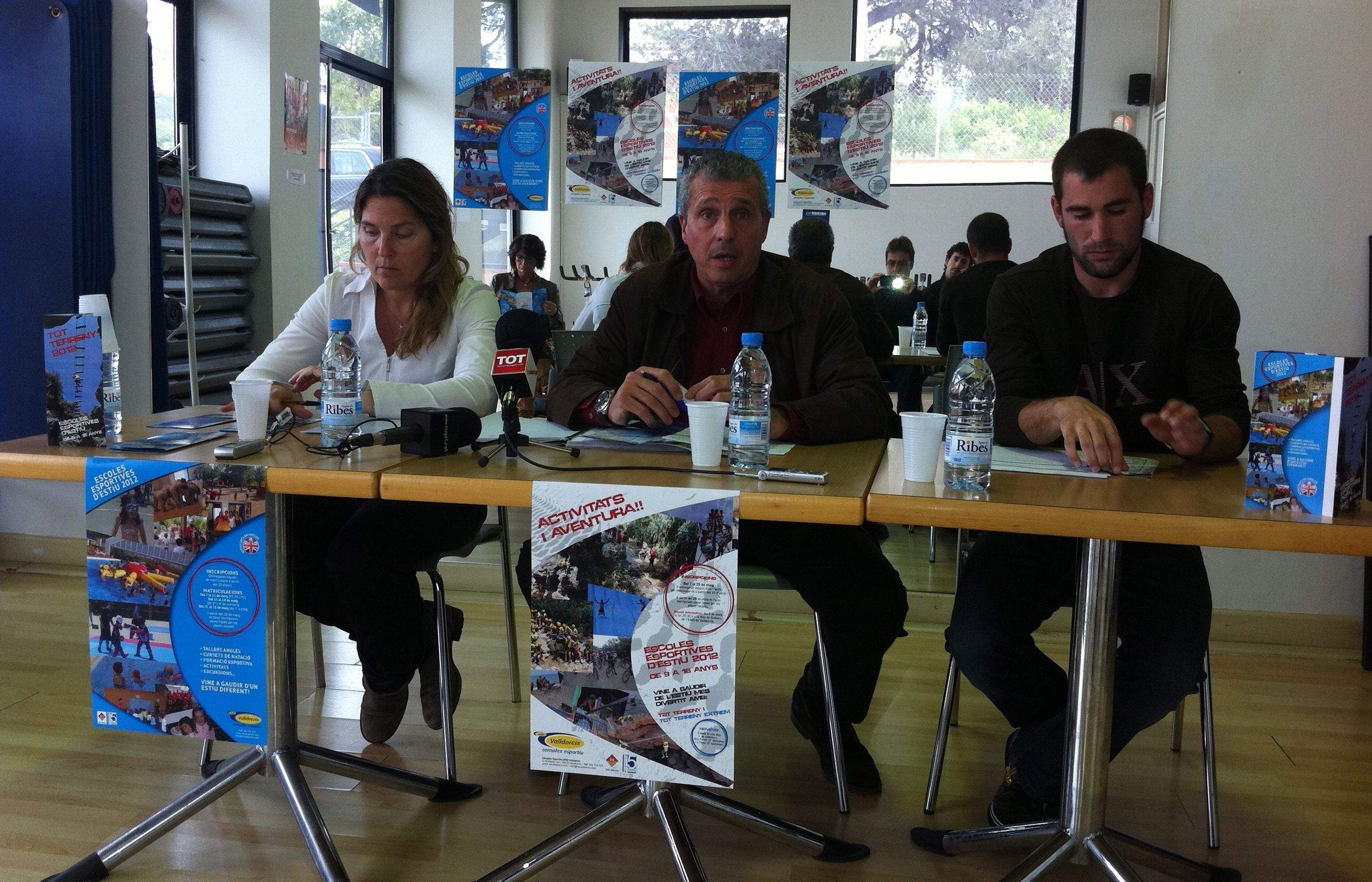 Núria Sàbat, Joaquim Castelló i Noé Reina en la presentació. FOTO: Alex López Puig