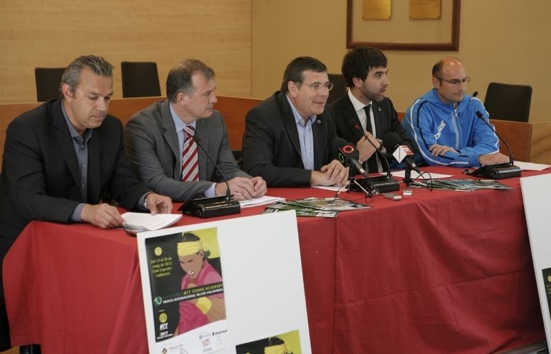 Cantó, Pradell, Puig, Tizón i Badia en la presentació del torneig. FOTO: Artur Ribera