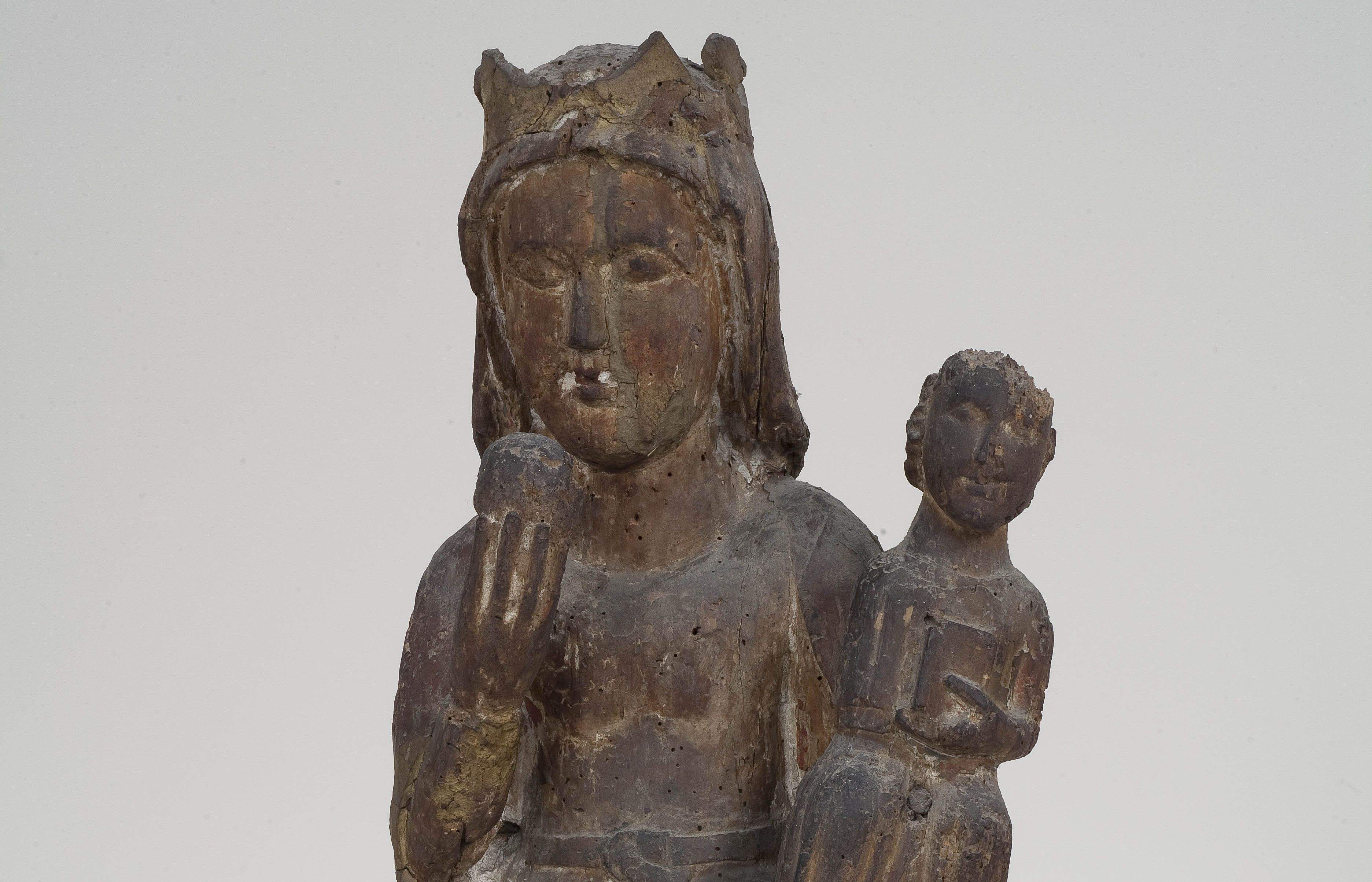 Una de les talles abans de ser restaurada. FOTO: Cedida