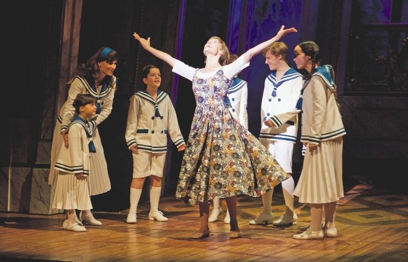 Sonrisas y lágrimas explica la història duna insitutriu que canvia la vida duna casa amb les seves cançons i alegria. FOTO: CEDIDA