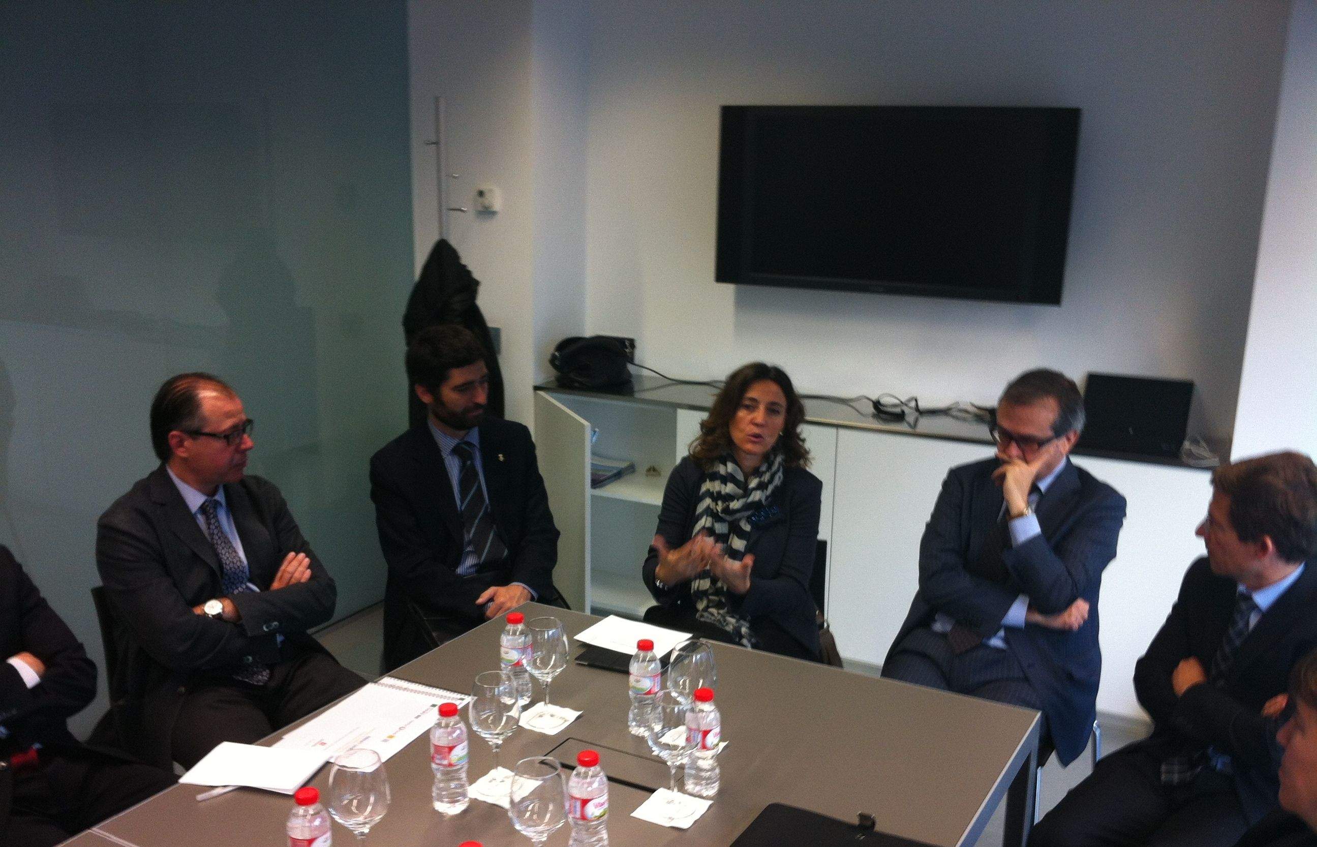 Conesa explica els reptes de la ciutat intel·ligent FOTO: JR Armadàs