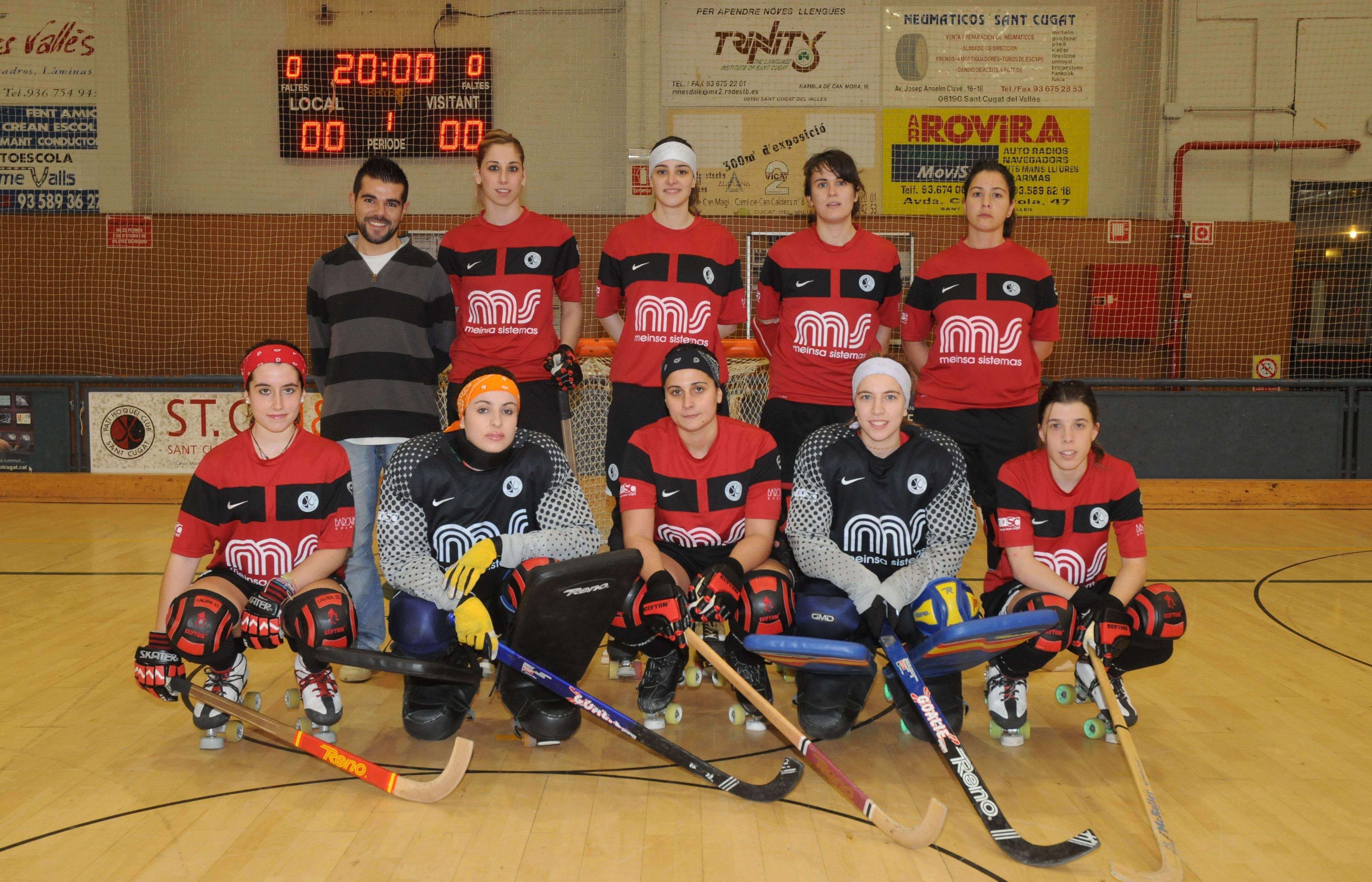 La plantilla del primer equip femení. FOTO: D. Fernández