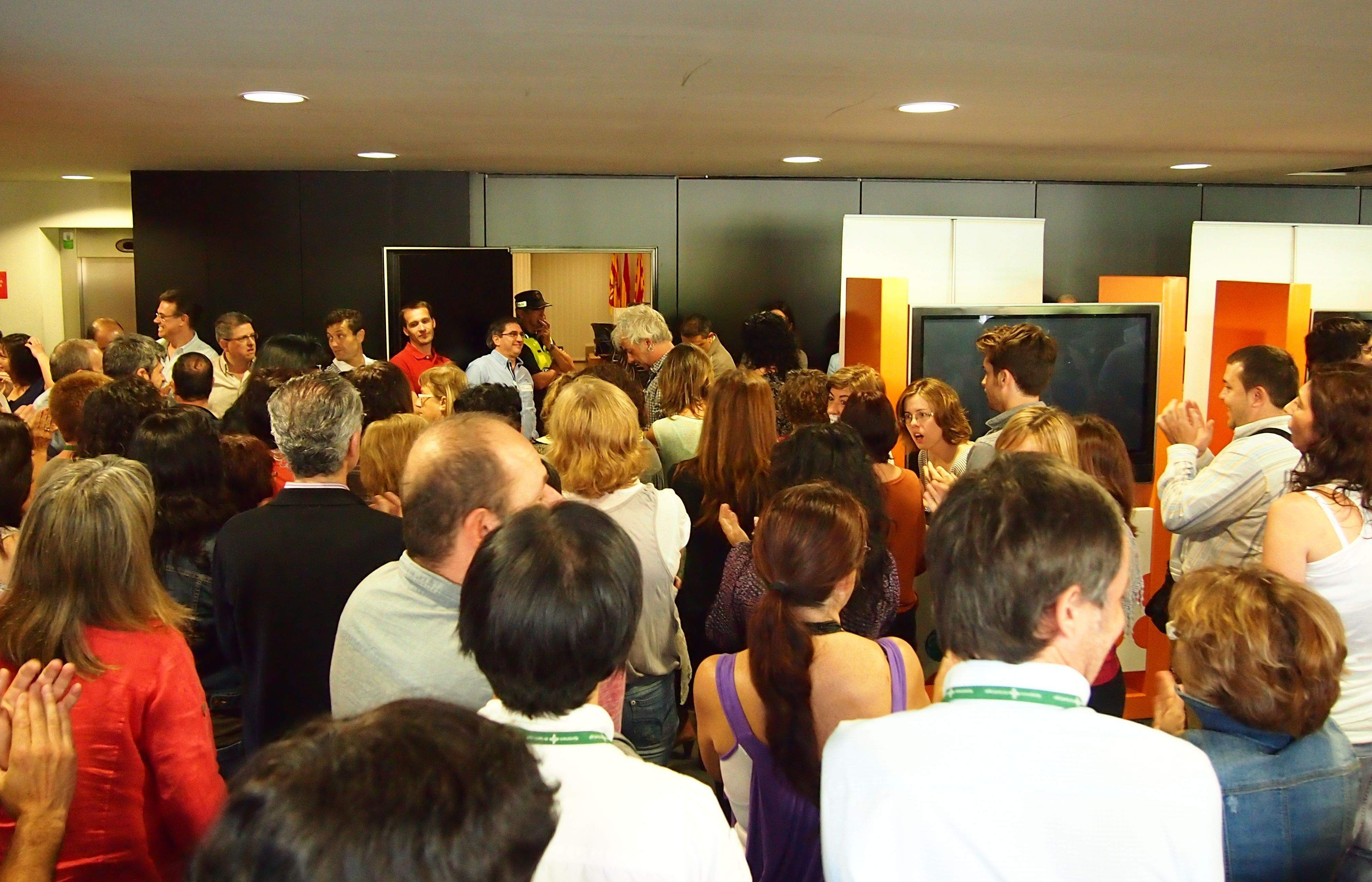 La concentració pacífica ha començat a les 8'45 hores. FOTO: C.Caballé