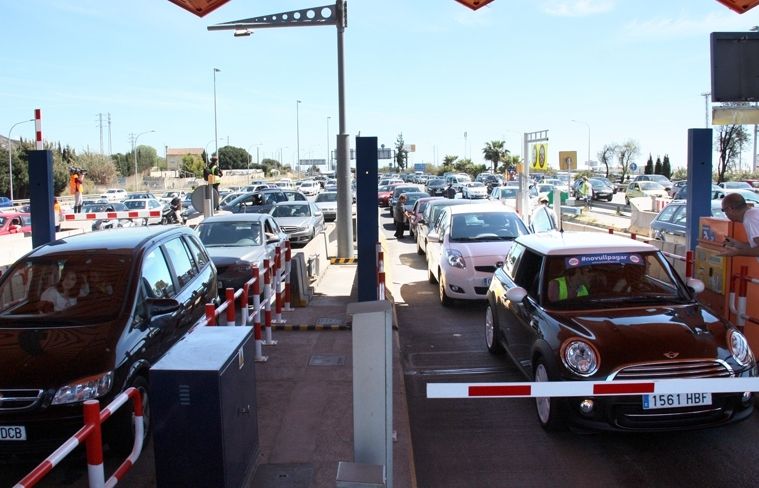 Més de 24.000 persones han participat a la campanya #novullpagar. FOTO: Artur Ribera