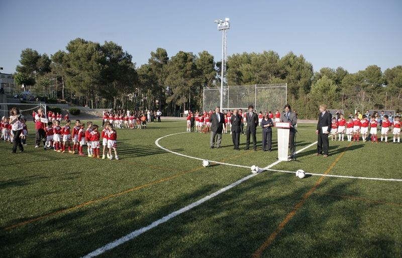 Acte d'inauguració del camp de futbol de gespa artificial a l'Àgora. FOTO: Artur Ribera